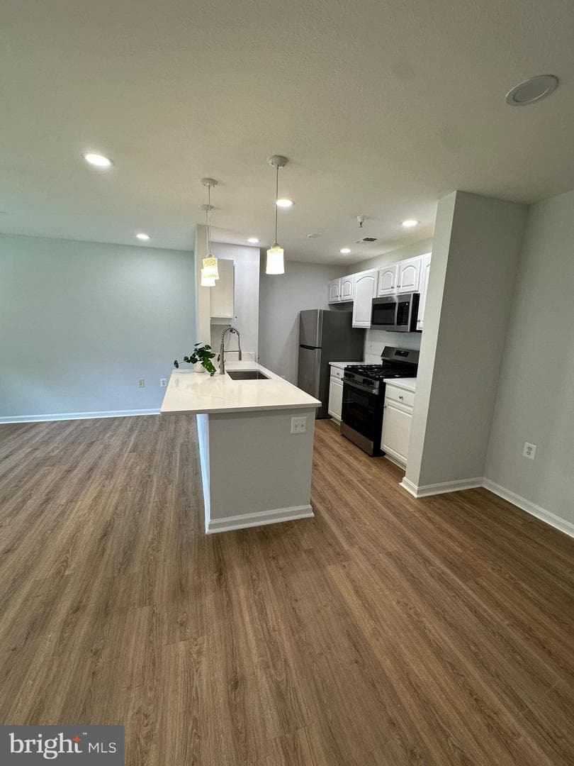 43577 Patching Pond Square photo 9