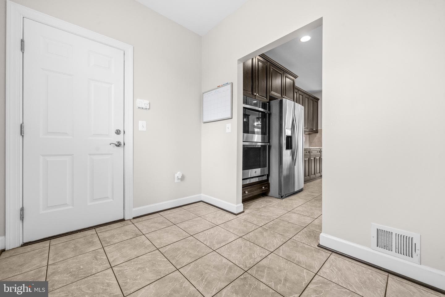 42093 Lochiel Lane photo 20