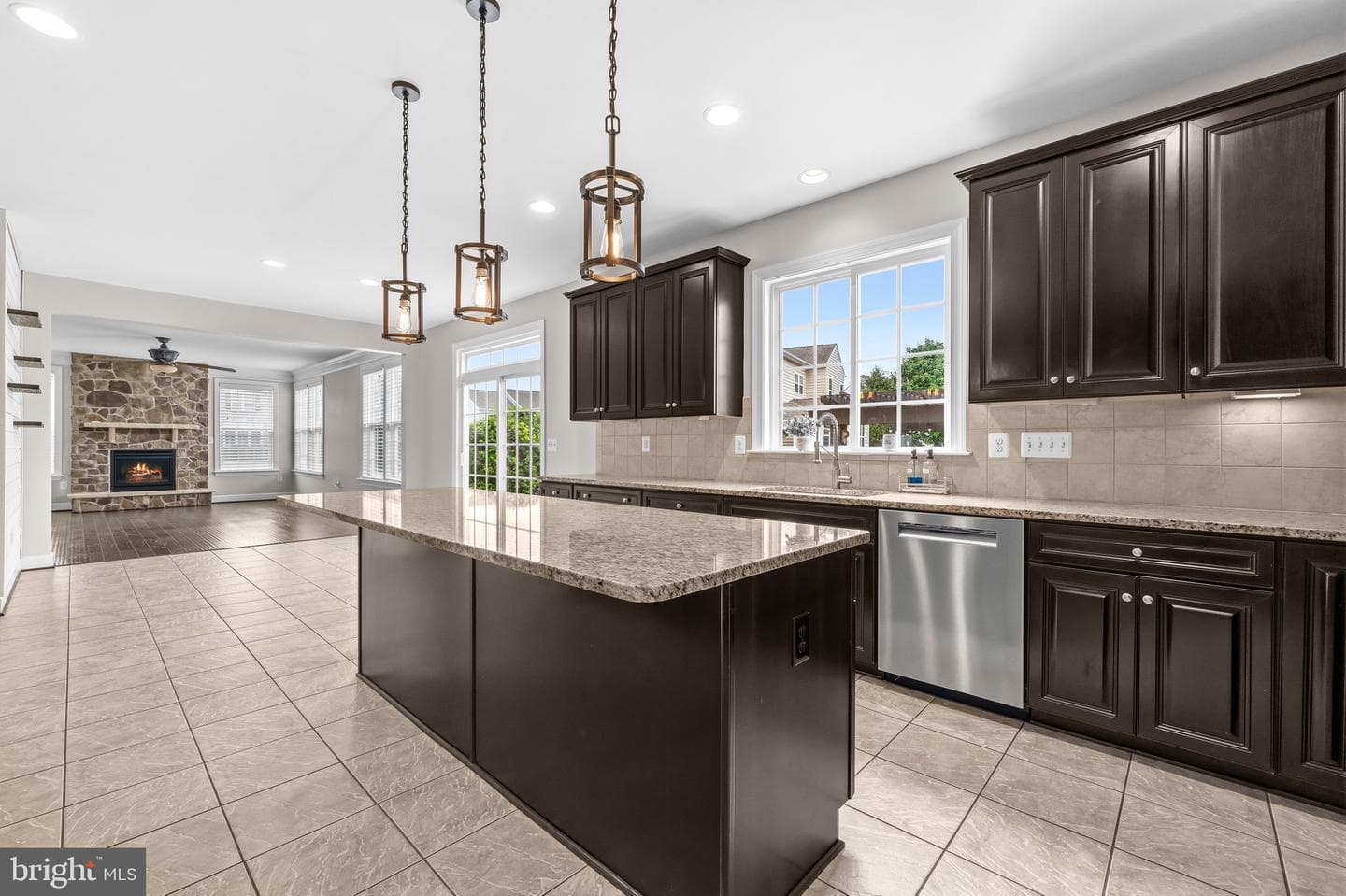 42093 Lochiel Lane photo 21
