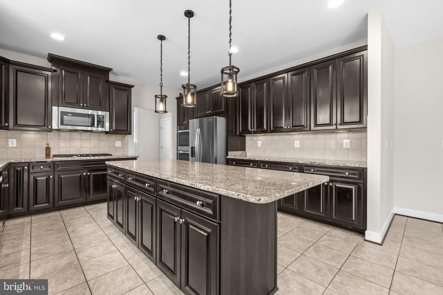 42093 Lochiel Lane photo 22