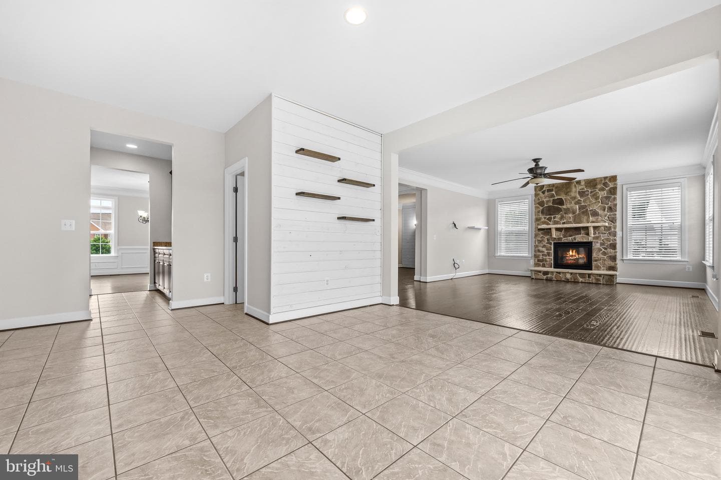 42093 Lochiel Lane photo 32