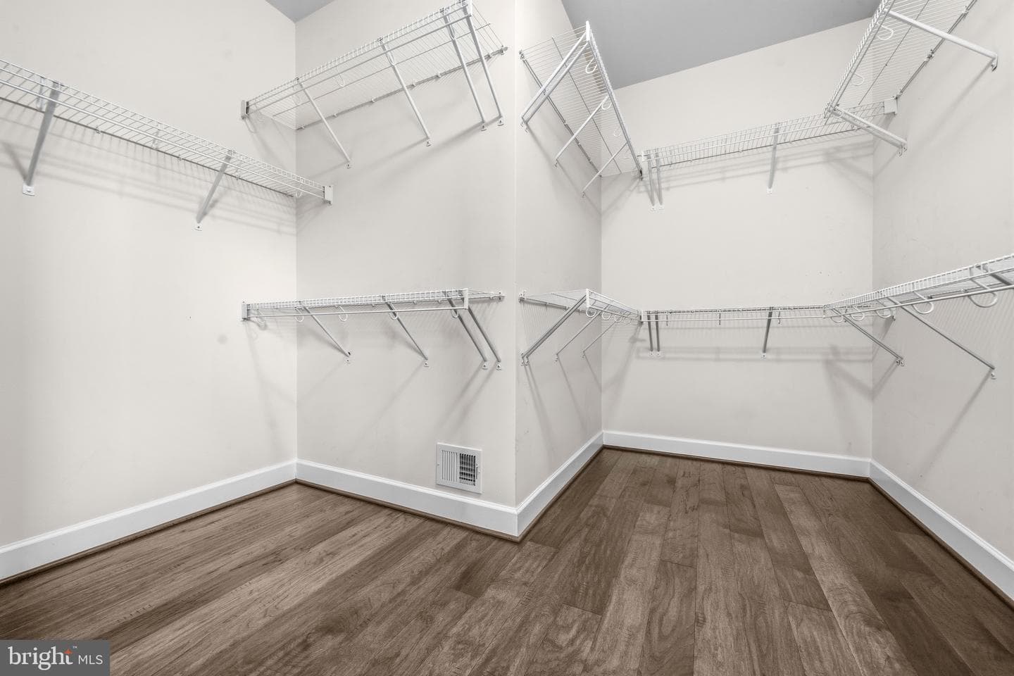 42093 Lochiel Lane photo 51