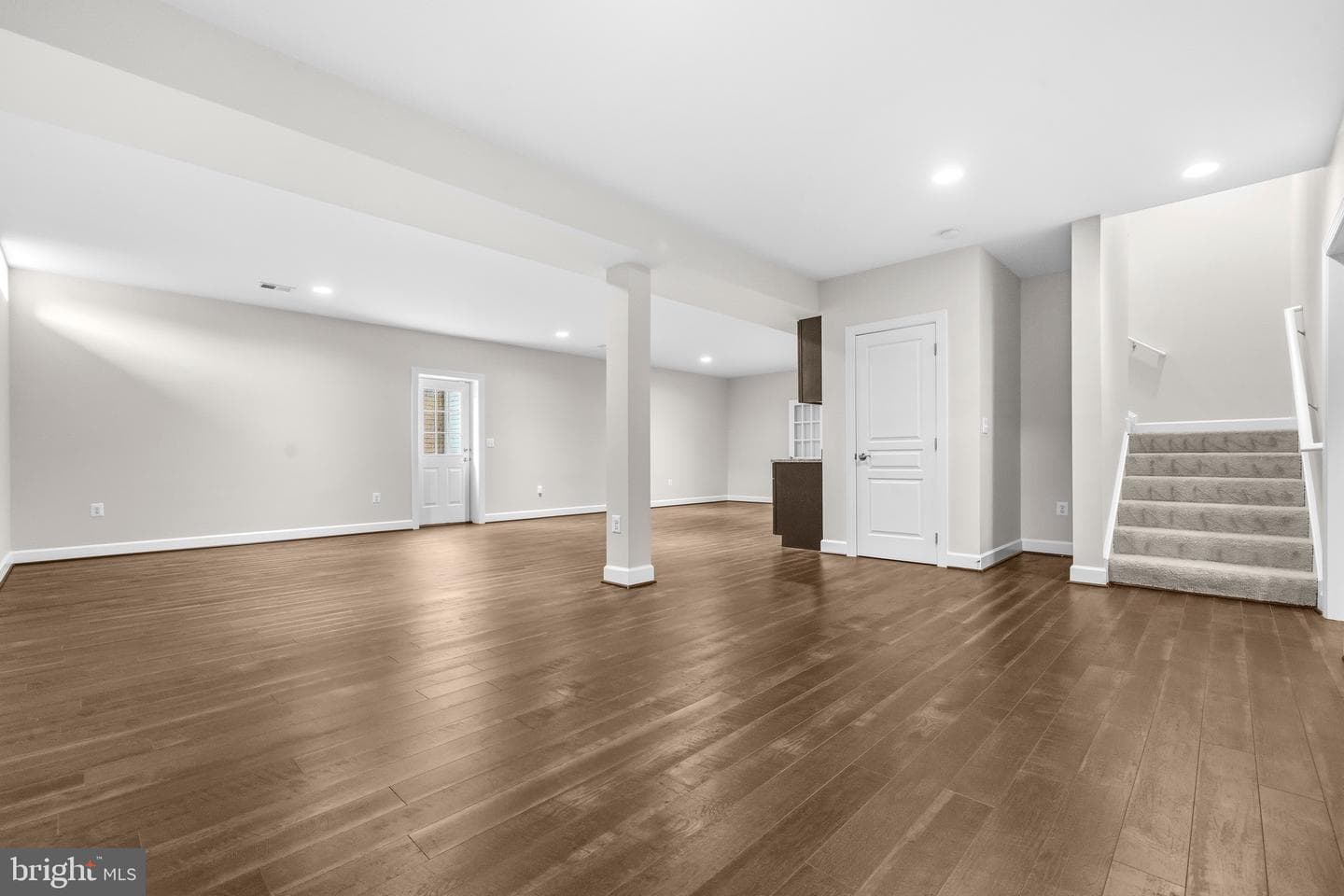 42093 Lochiel Lane photo 57