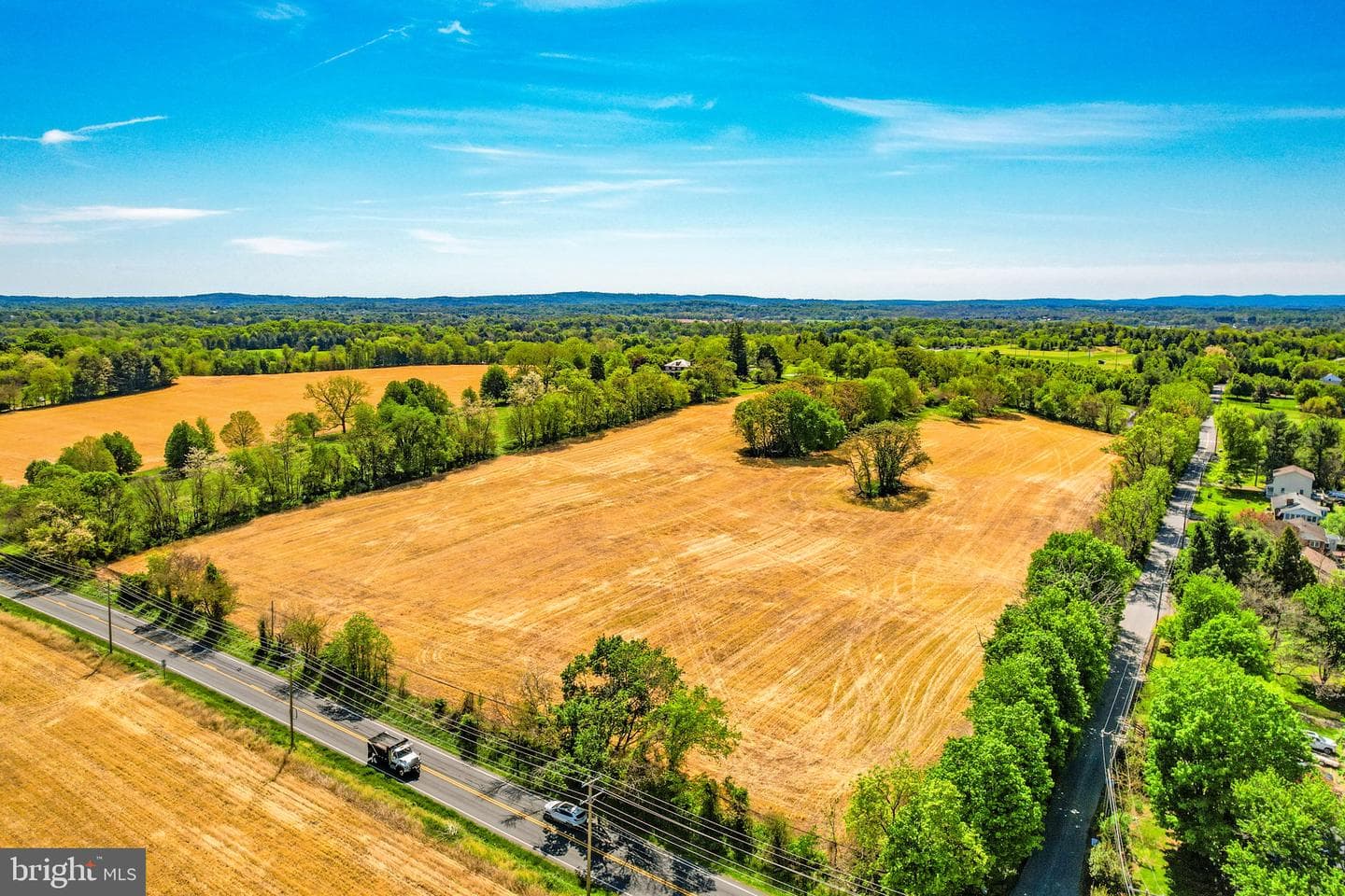 36279 & 36285 E Loudoun Street photo 8