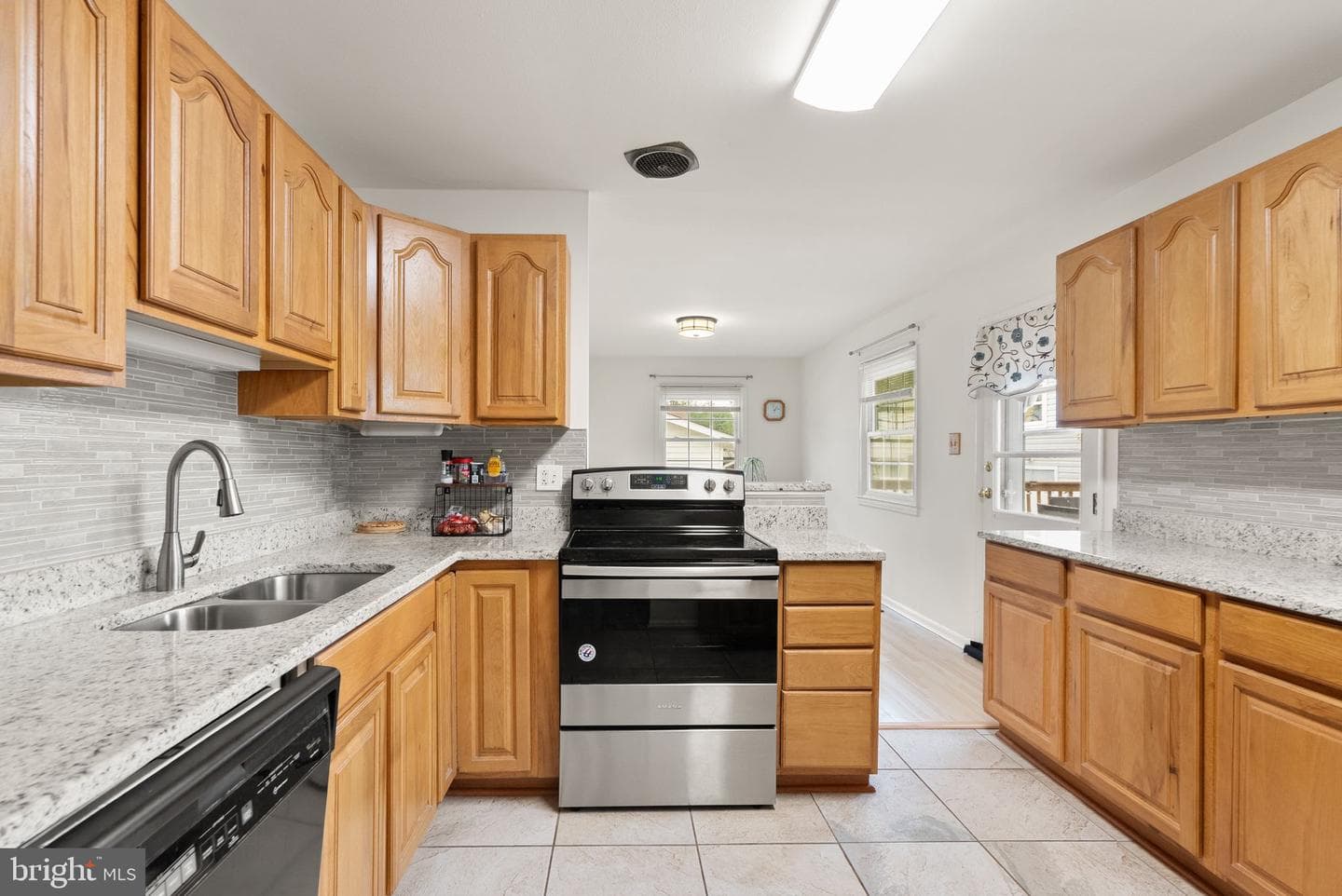 514 W Nettle Tree Road photo 12