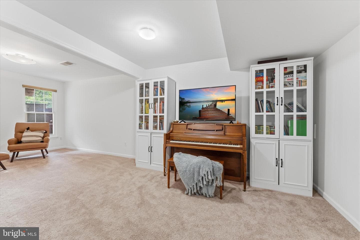 166 Shirley Square SE photo 28