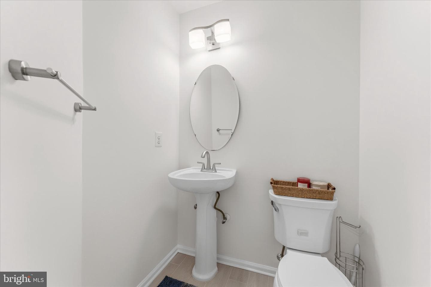 166 Shirley Square SE photo 37