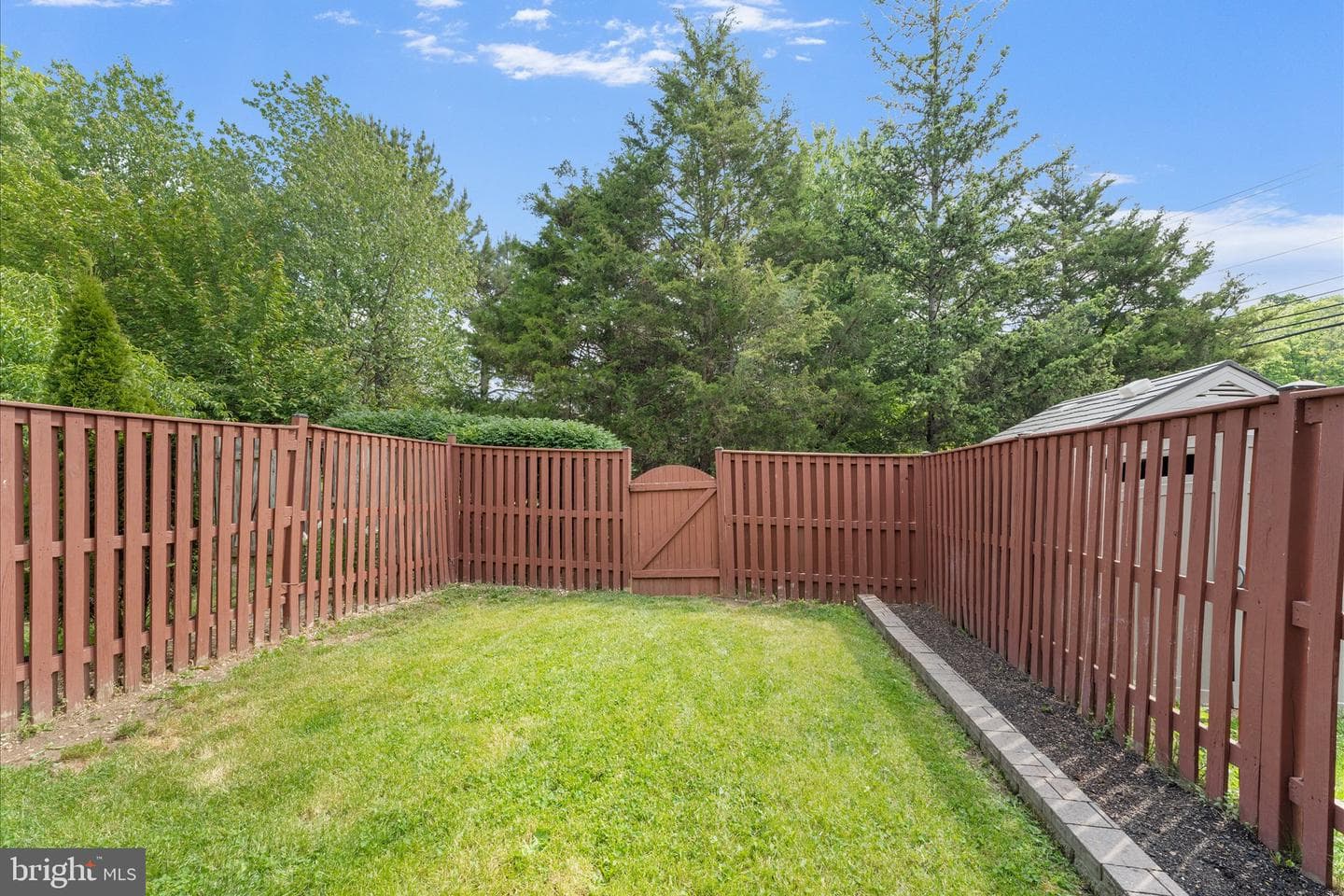166 Shirley Square SE photo 40