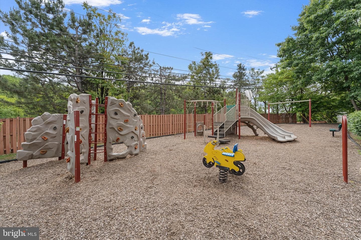 166 Shirley Square SE photo 50