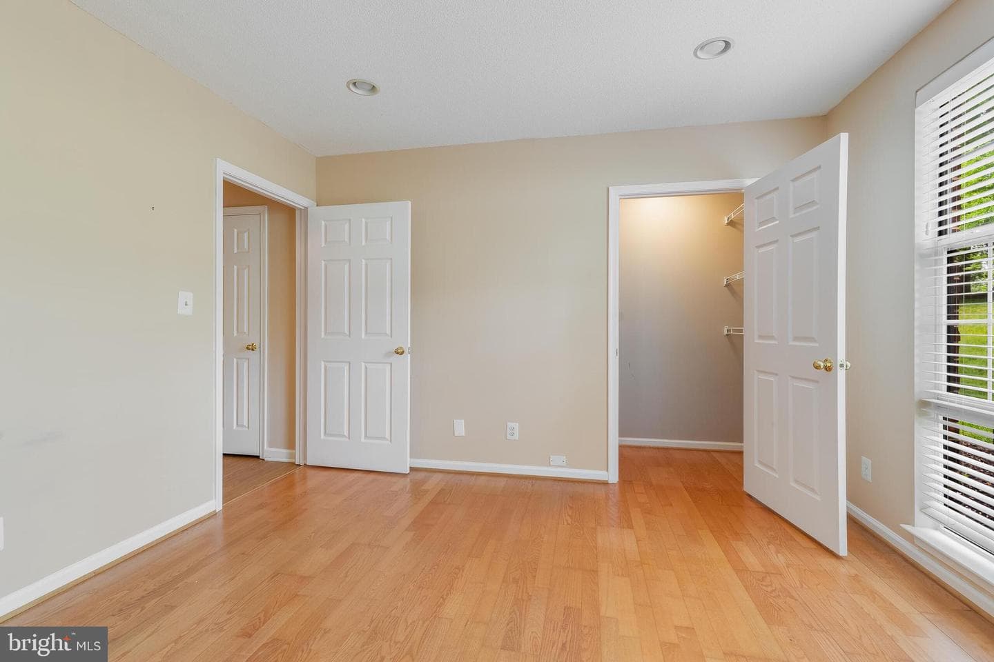 20313 Beechwood Terrace #102 photo 19