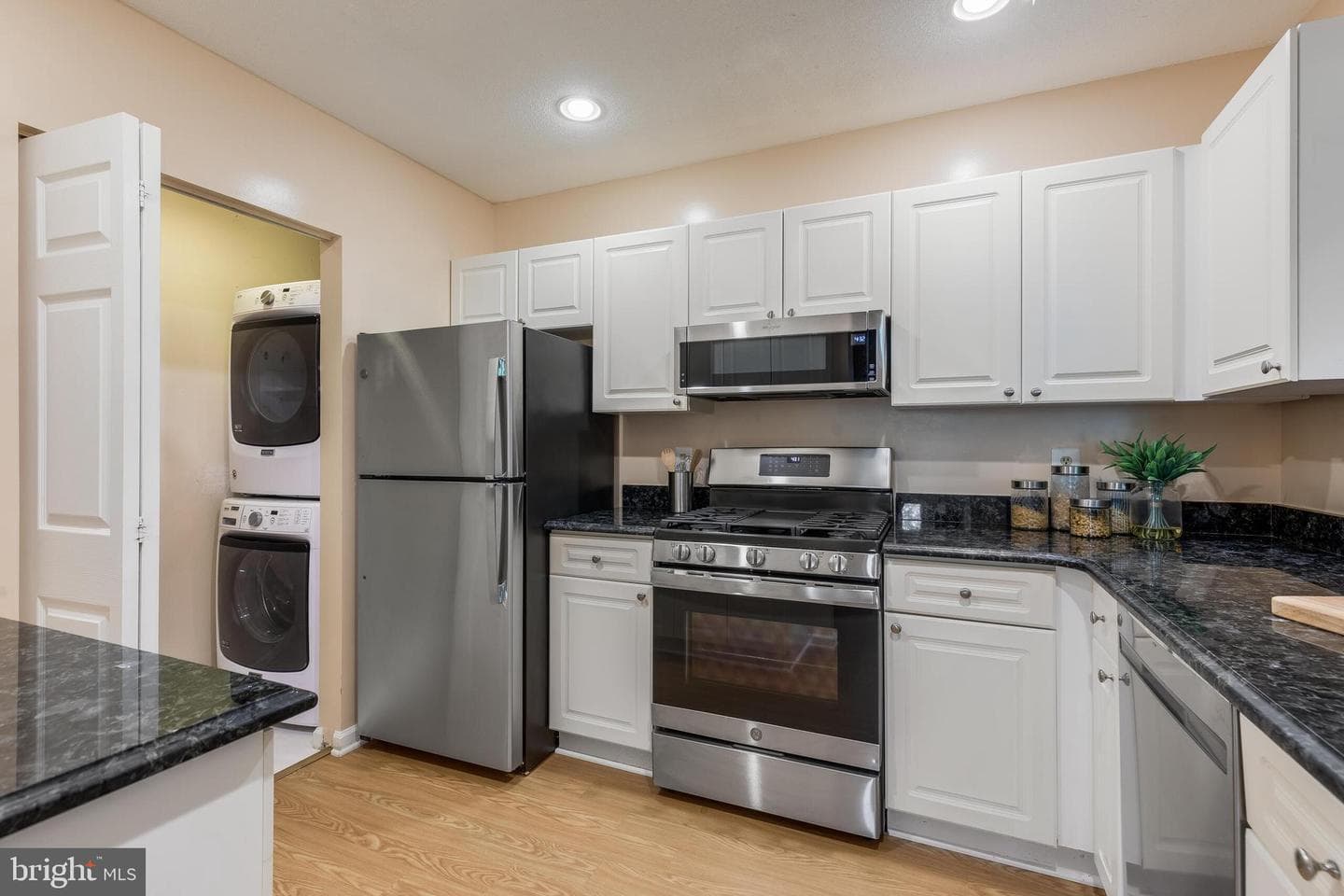 20313 Beechwood Terrace #102 photo 5