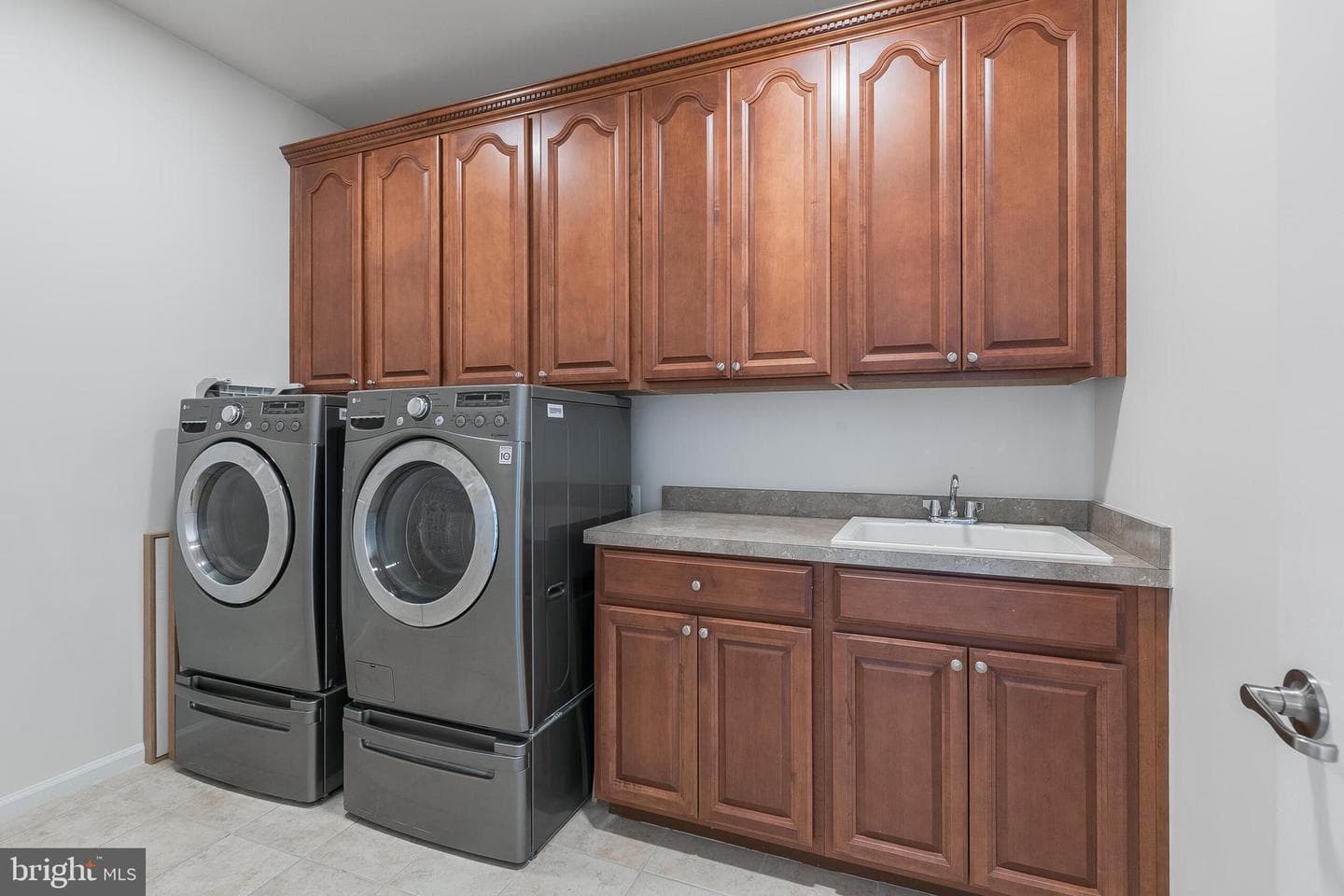 42018 Mill Quarter Place photo 51