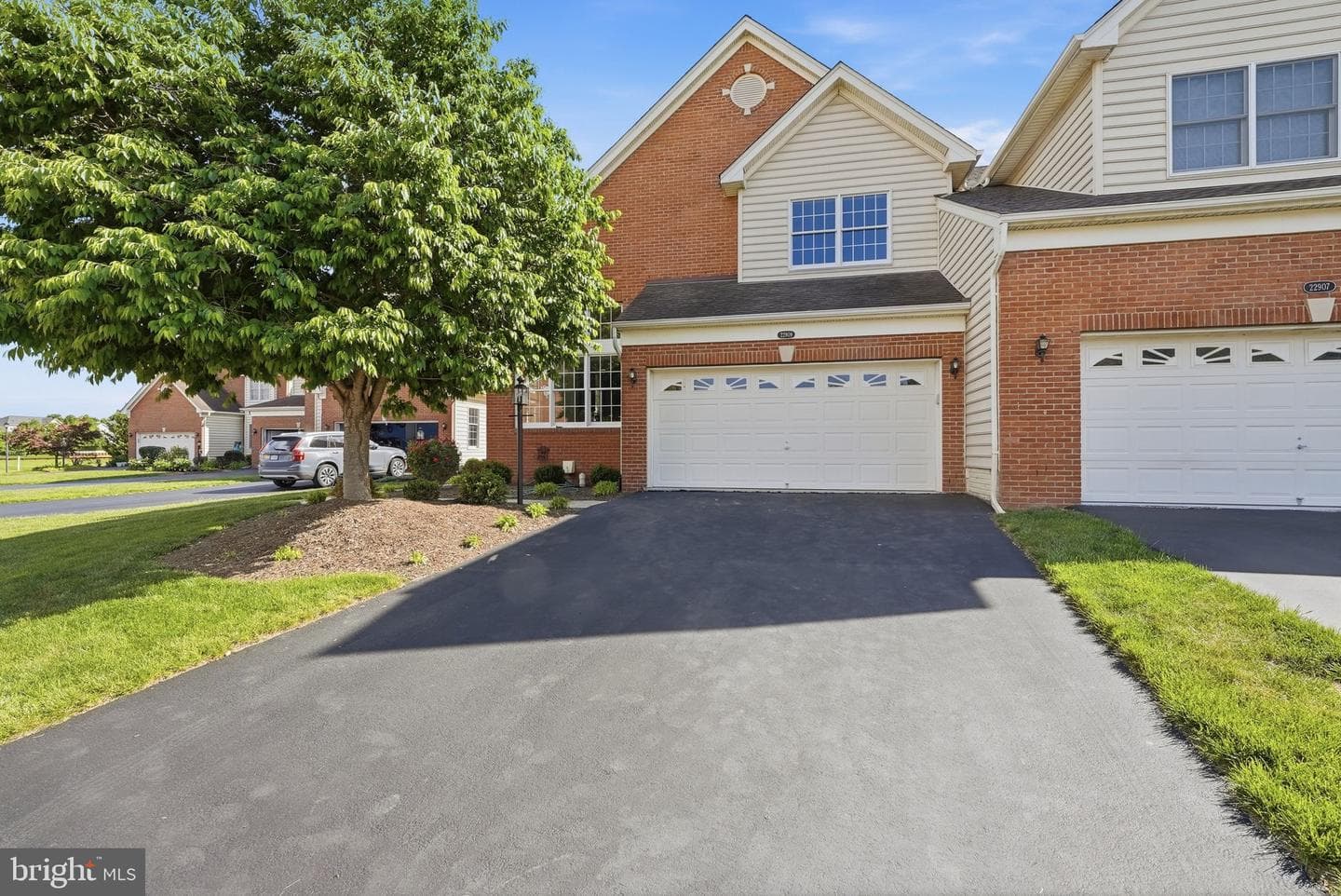 22909 N Brown Square photo 2
