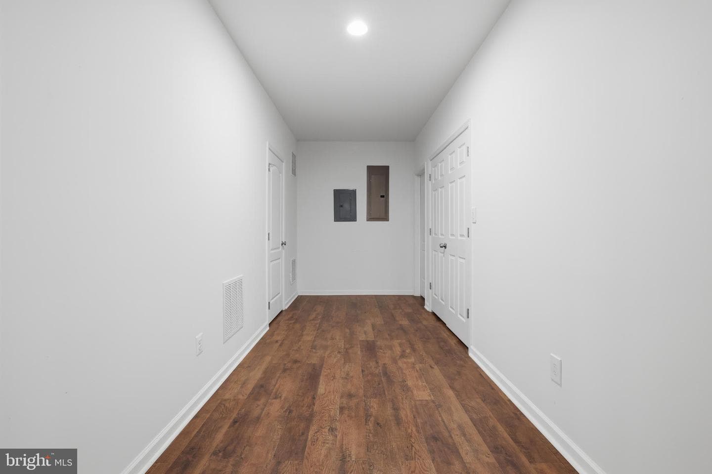 25209 Eisenhower Drive photo 63