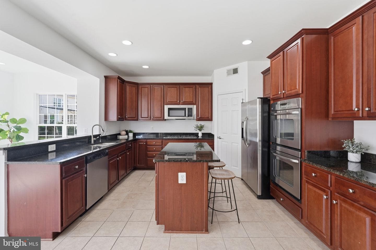 42637 Willow Bend Drive photo 13