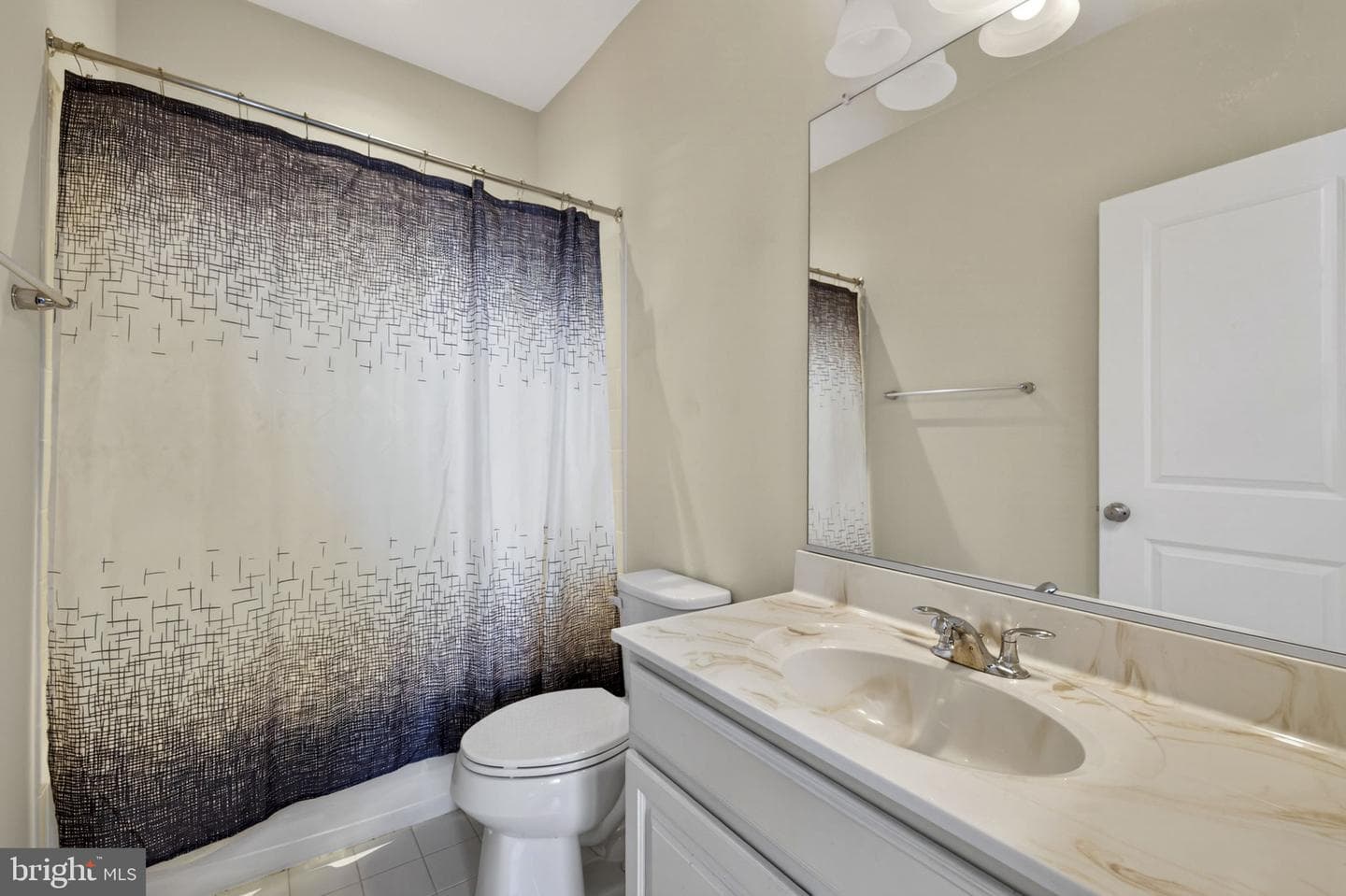 23430 Madison Heights Terrace photo 9