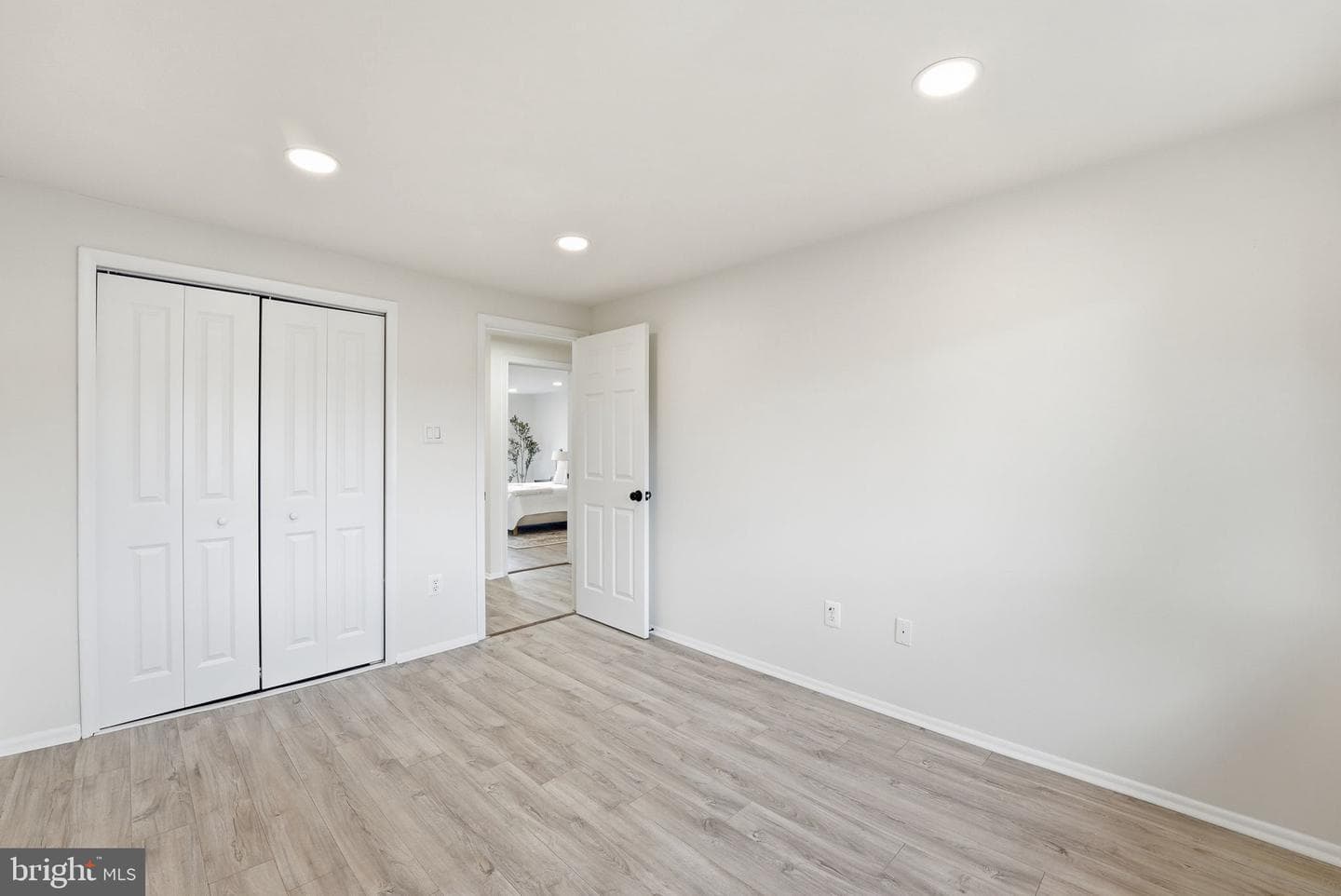 208 Willow Terrace photo 22