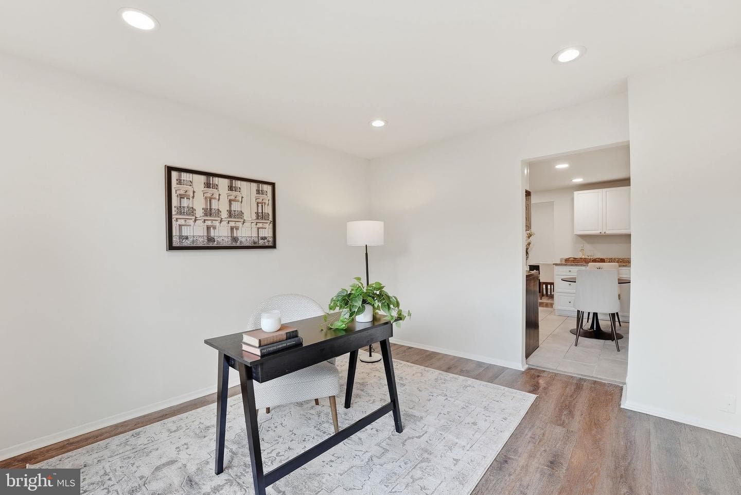 208 Willow Terrace photo 4