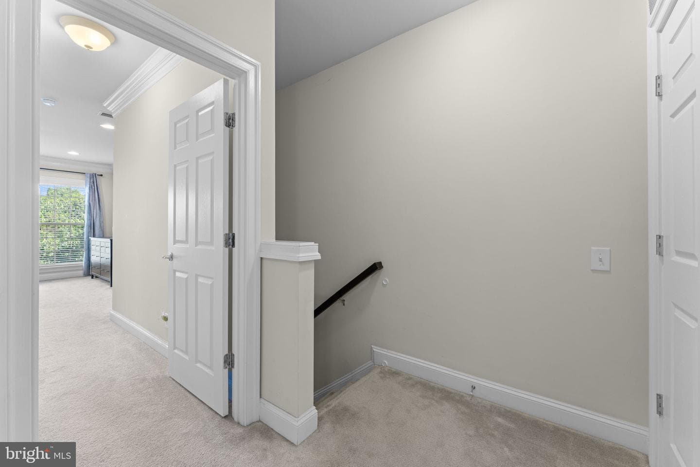 42831 Burrell Square photo 20