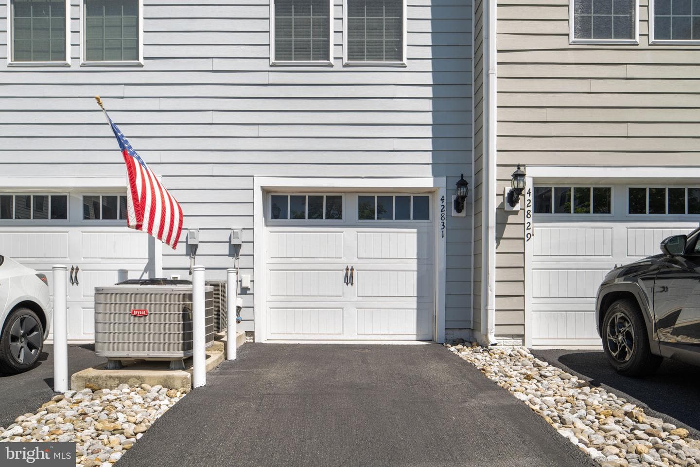 42831 Burrell Square photo 43