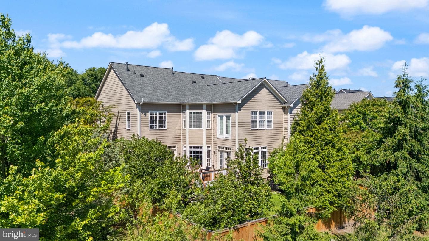 19060 Crimson Clover Terrace photo 29