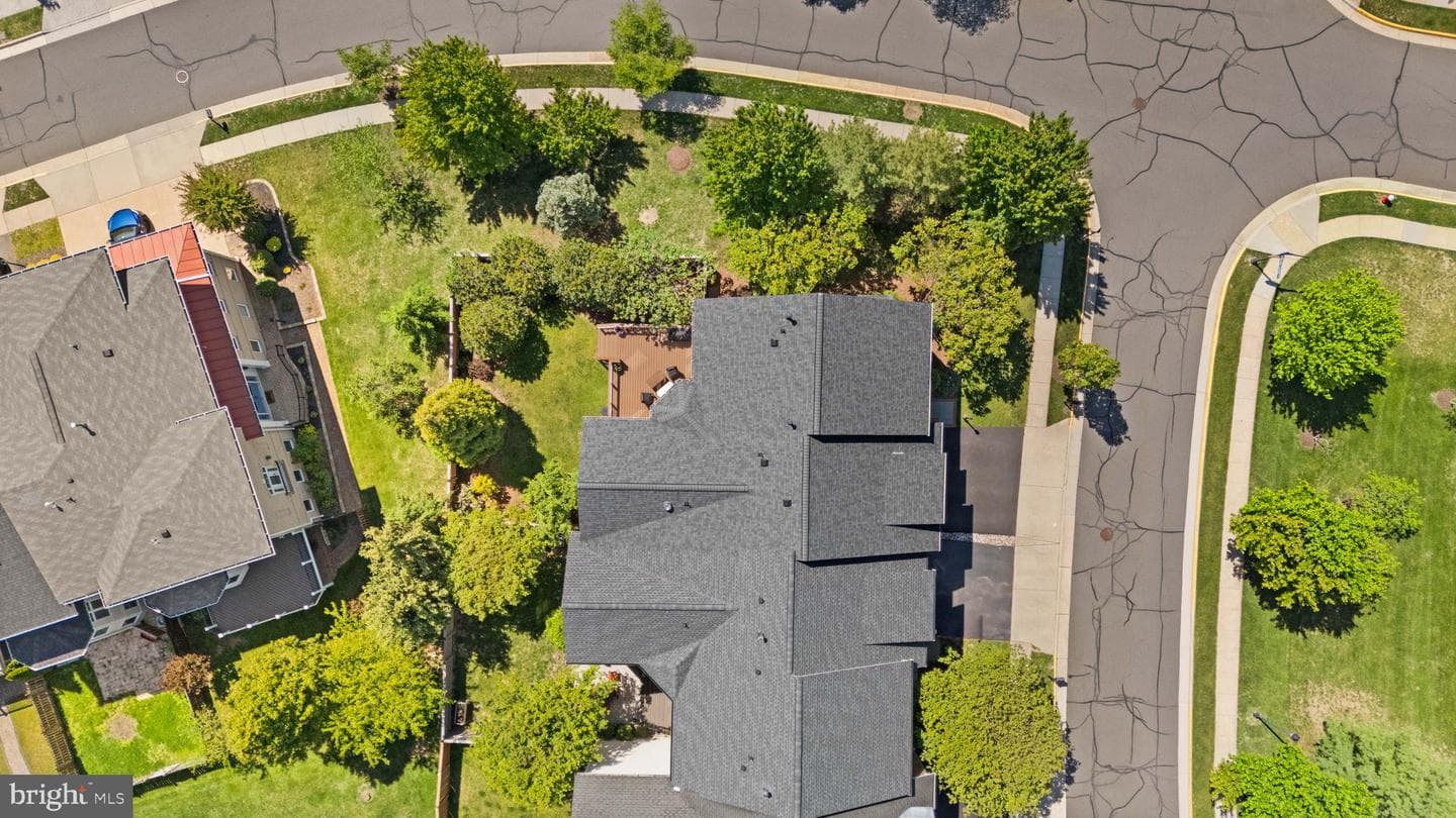 19060 Crimson Clover Terrace photo 31