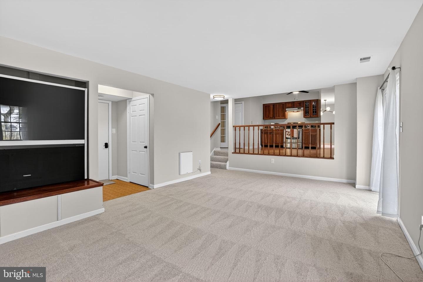 306 Lounsbury Court NE photo 18