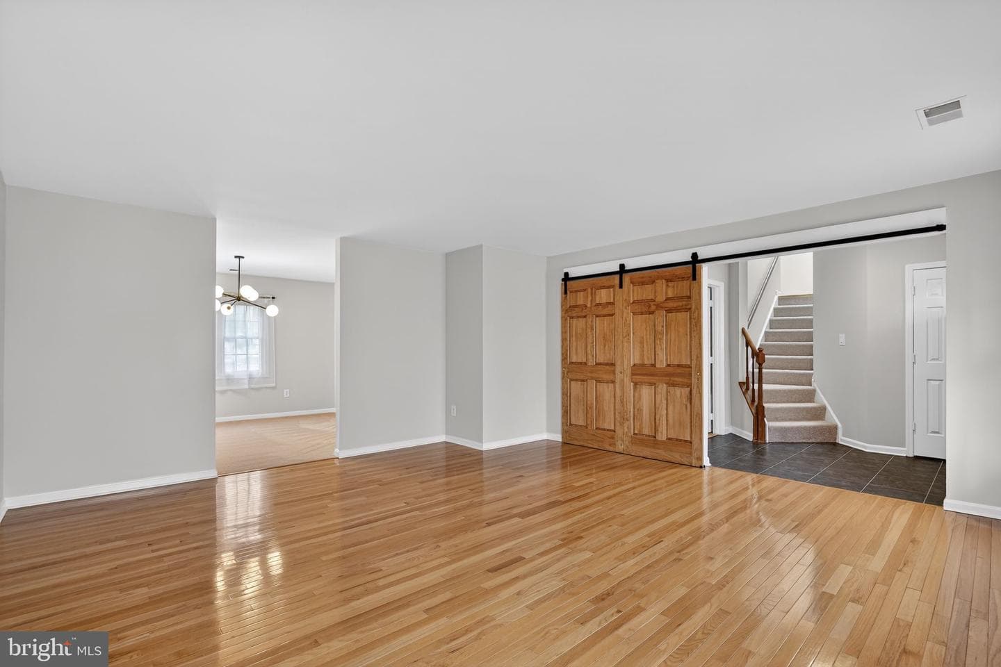 306 Lounsbury Court NE photo 21
