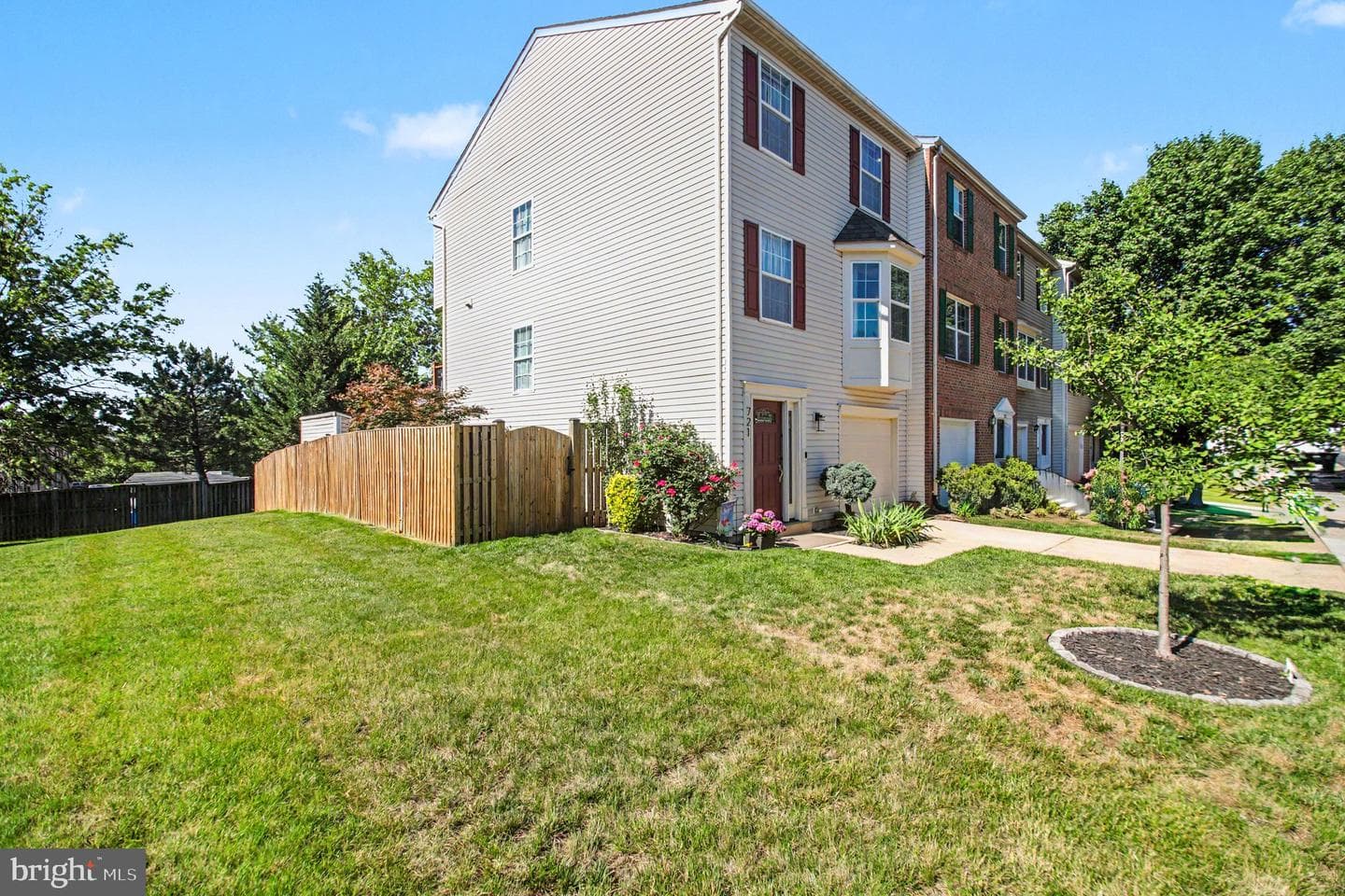 721 Vanderbilt Terrace SE photo 24
