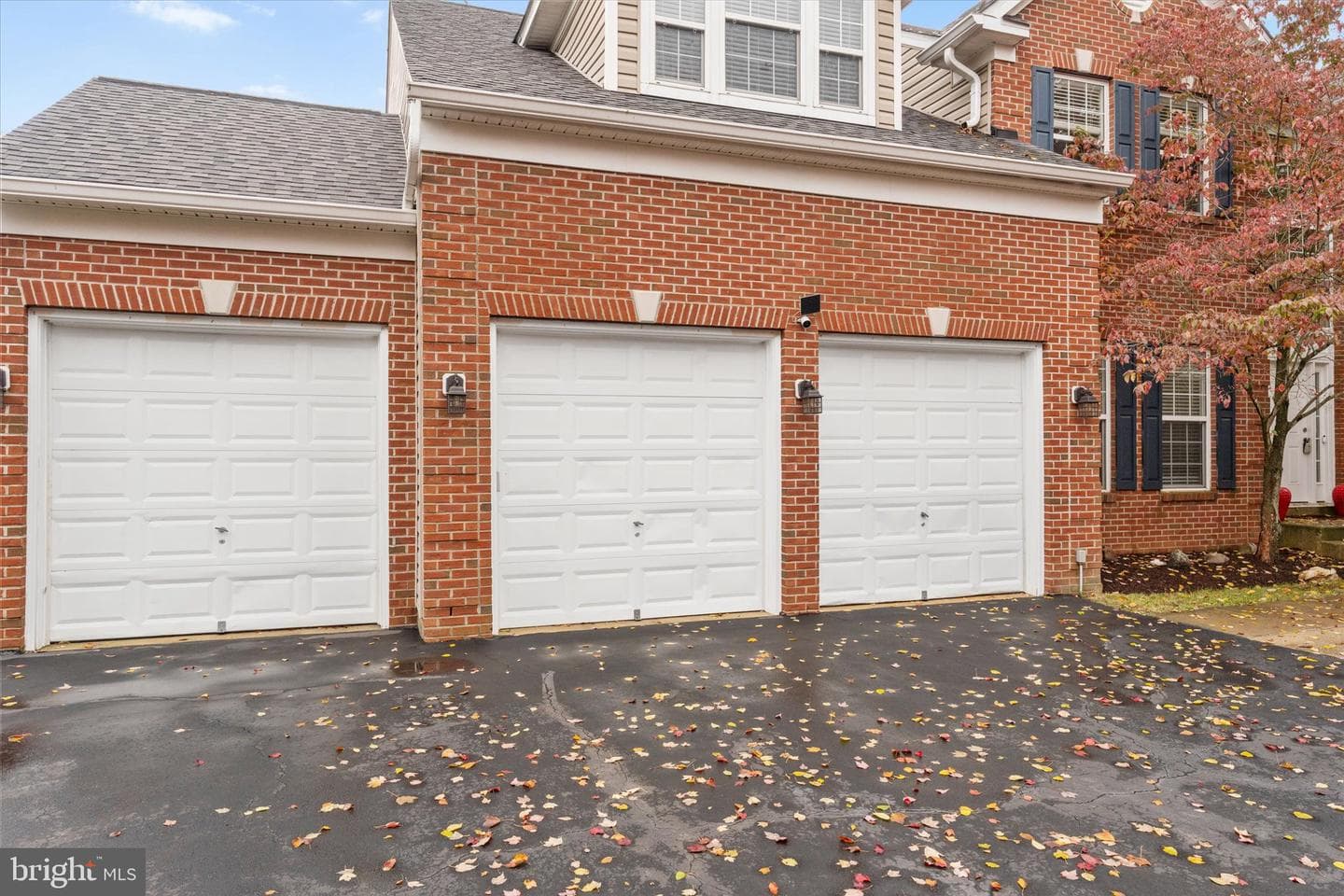 913 Strawberry Court photo 3