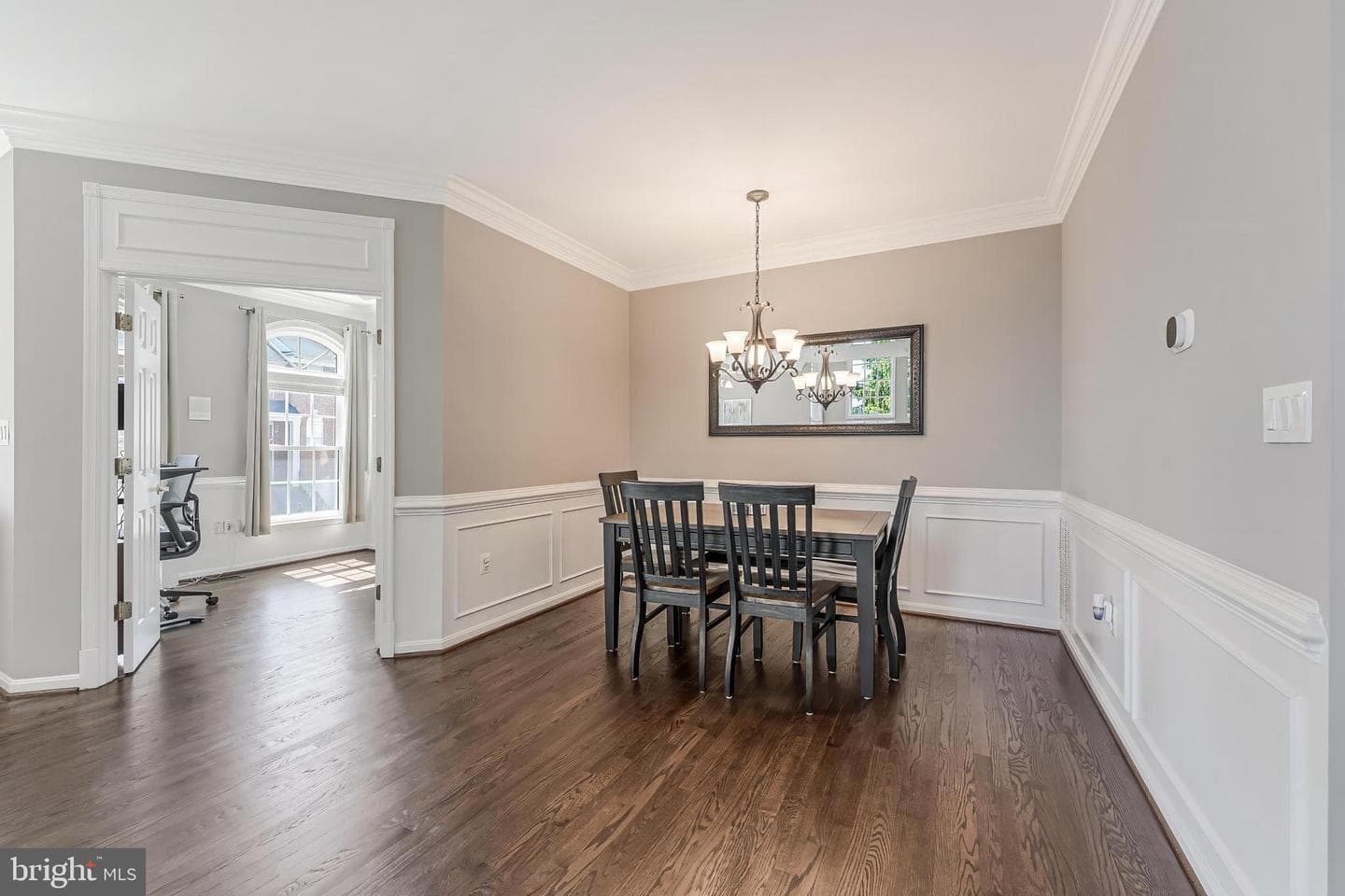 843 Revelstore Terrace NE photo 12