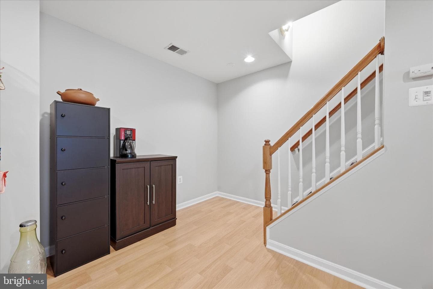 624 Newington Place NE photo 40