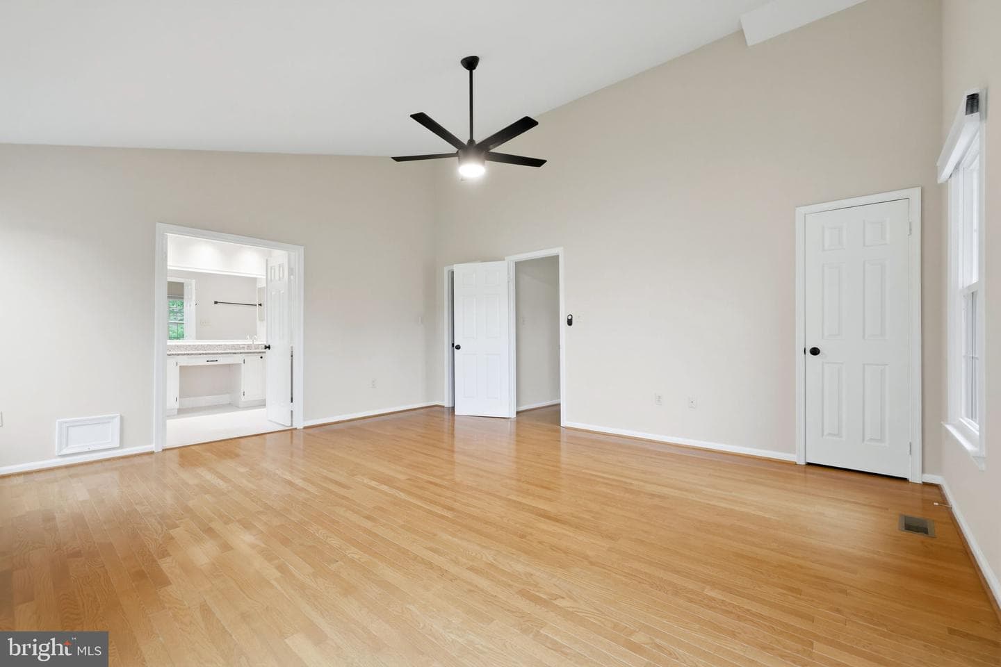 46681 Lynnhaven Square photo 41