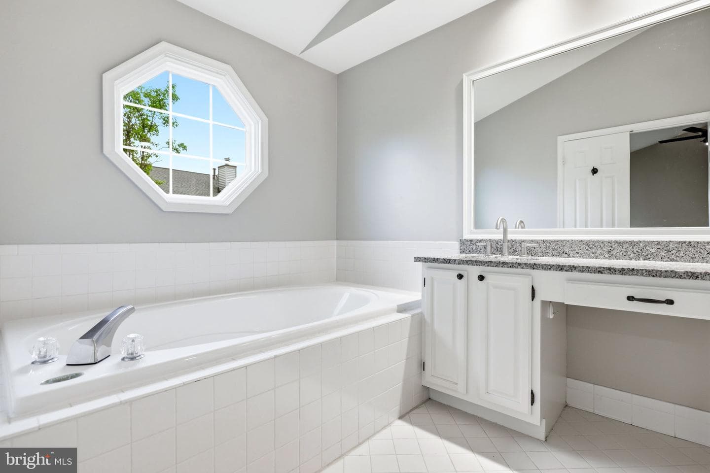 46681 Lynnhaven Square photo 43