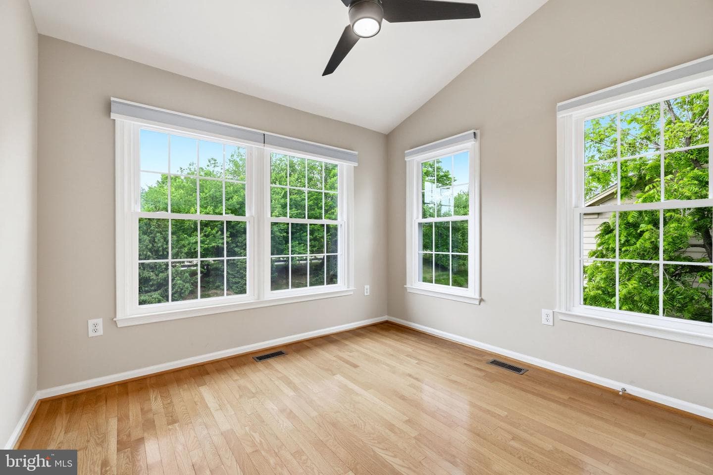 46681 Lynnhaven Square photo 52