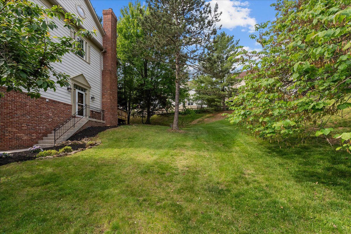 671 Burnside Terrace SE photo 5