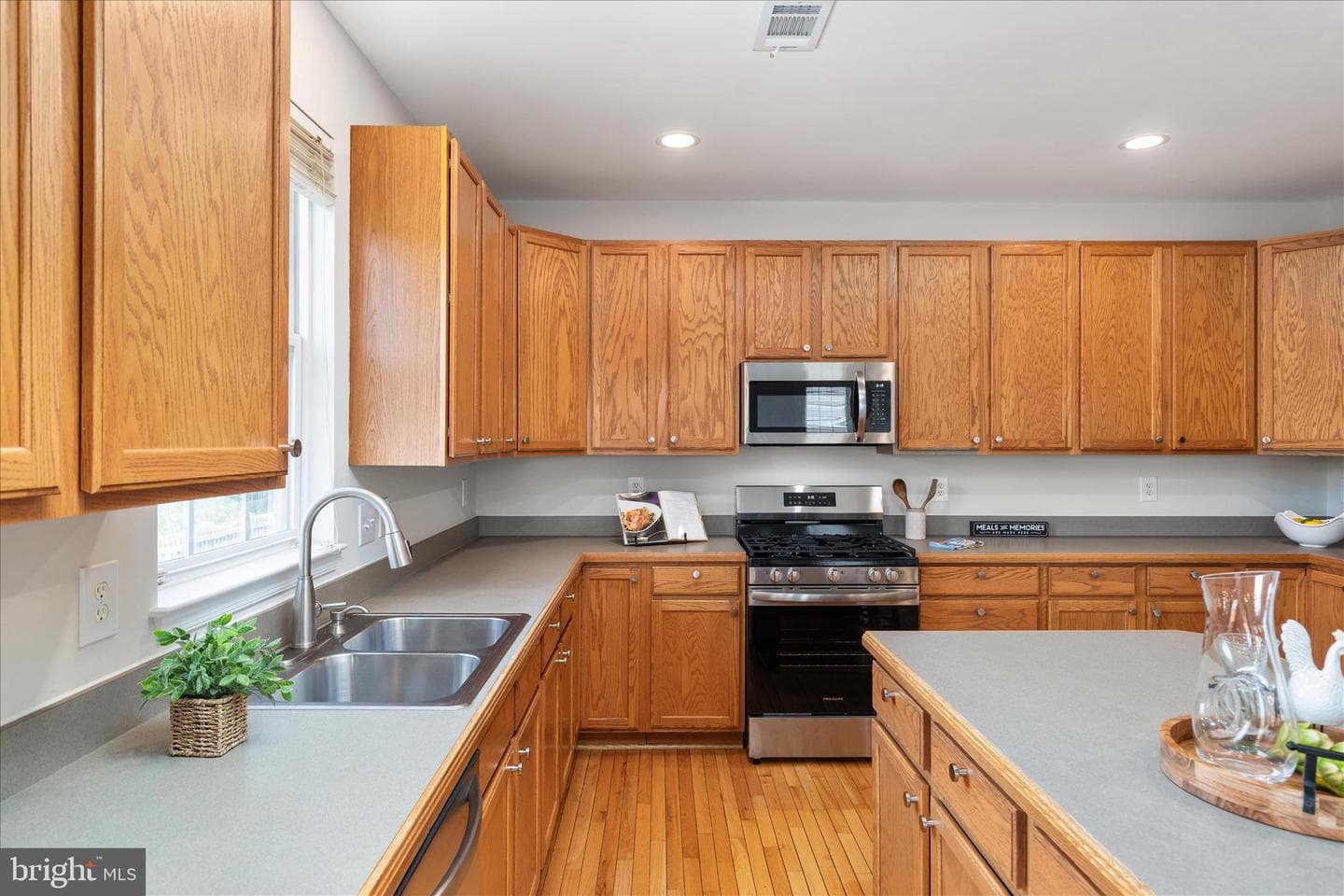 321 Whipp Drive SE photo 9