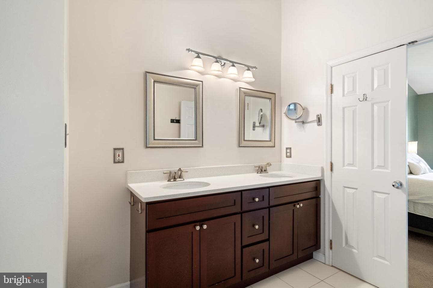 20893 Nerine Court photo 29