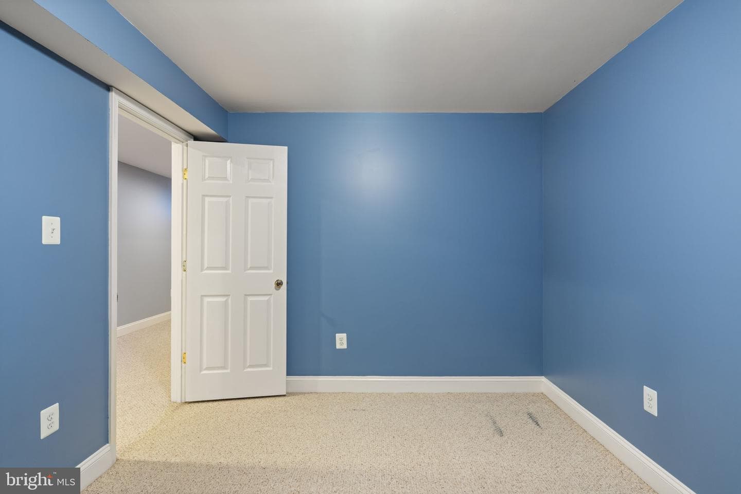 20893 Nerine Court photo 44