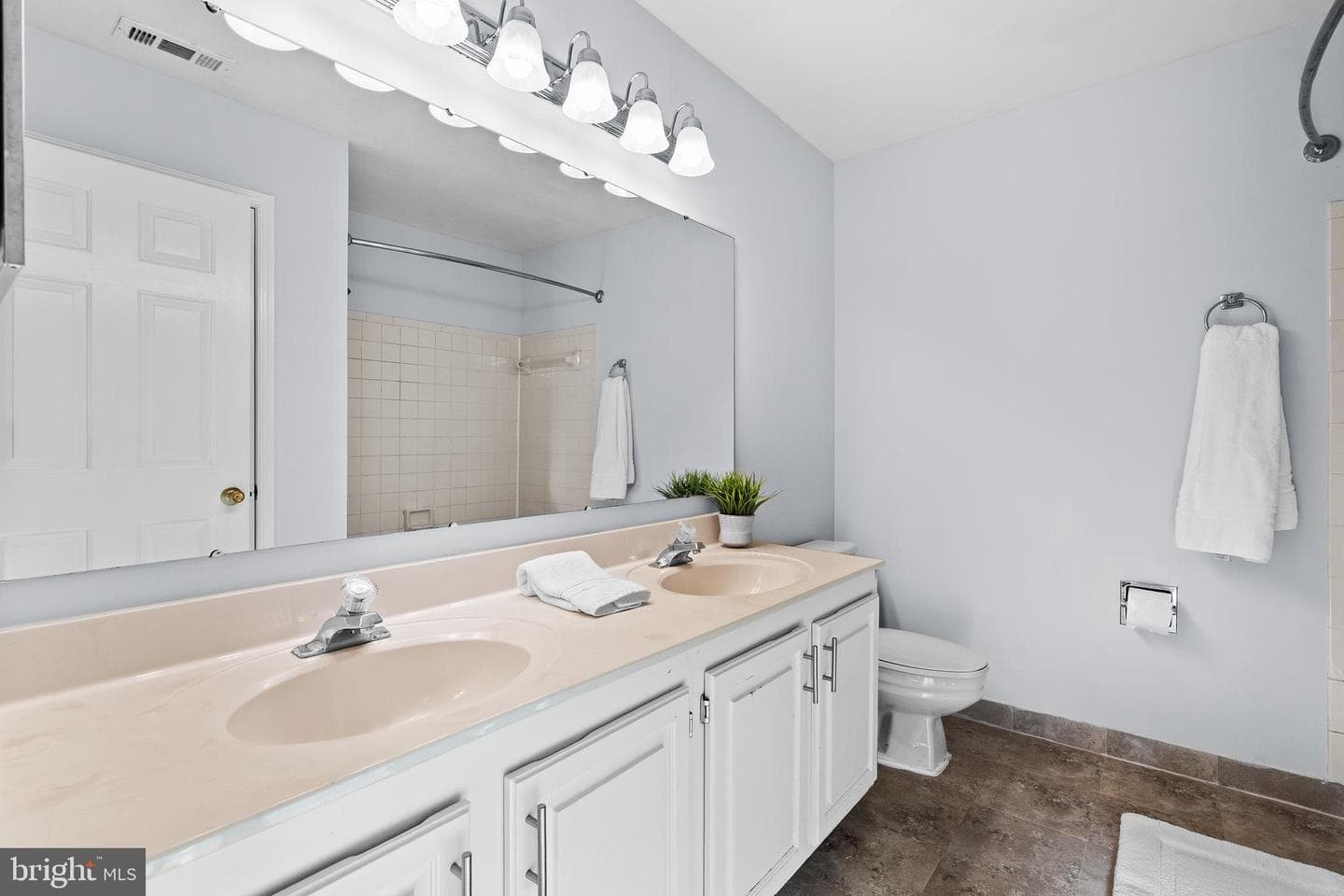 25 Whittingham Circle photo 37