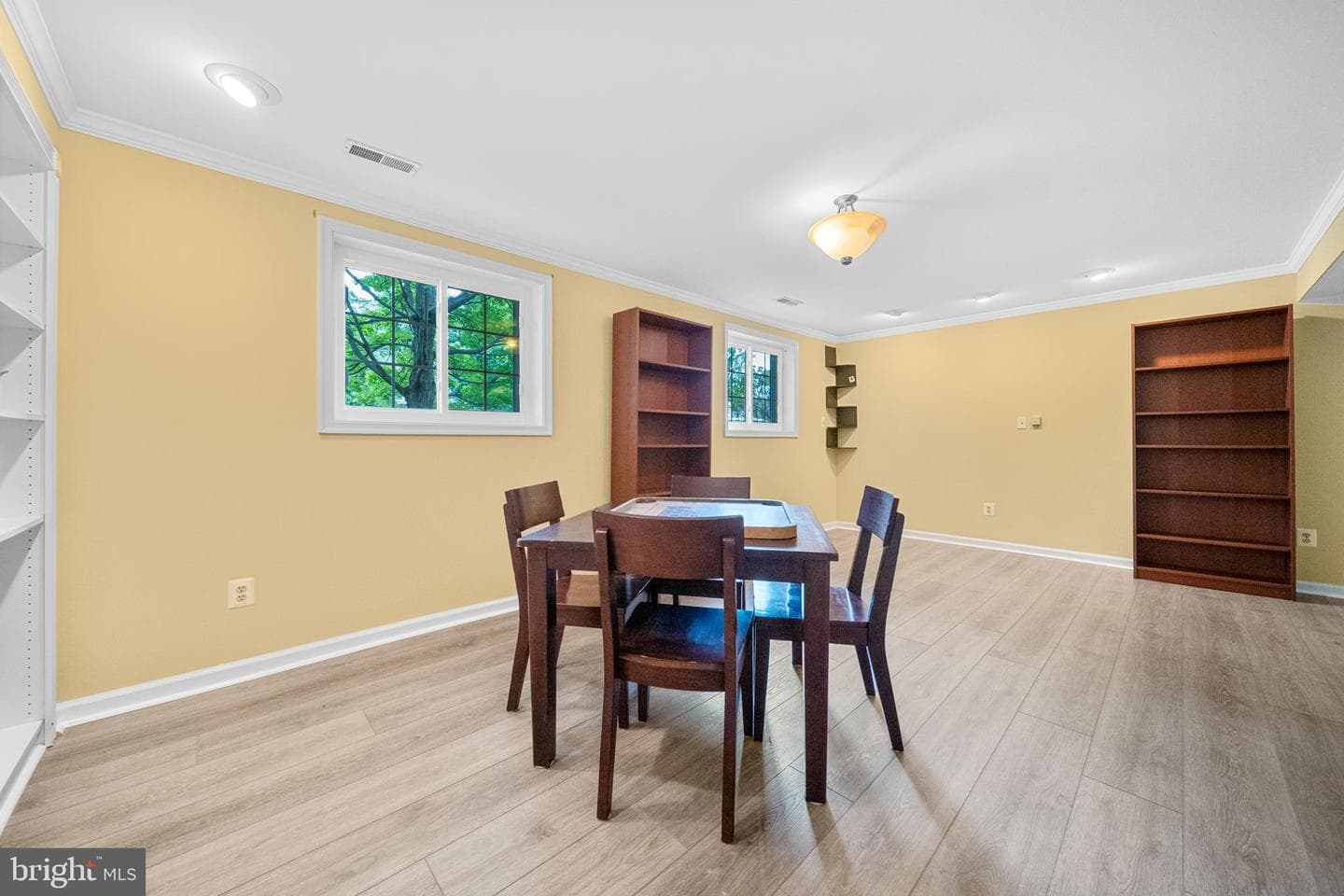 207 Silverleaf Drive photo 43