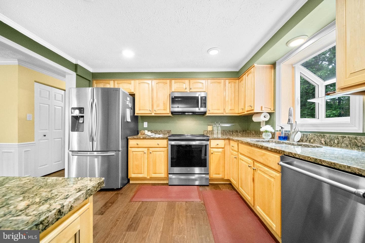 207 Silverleaf Drive photo 8