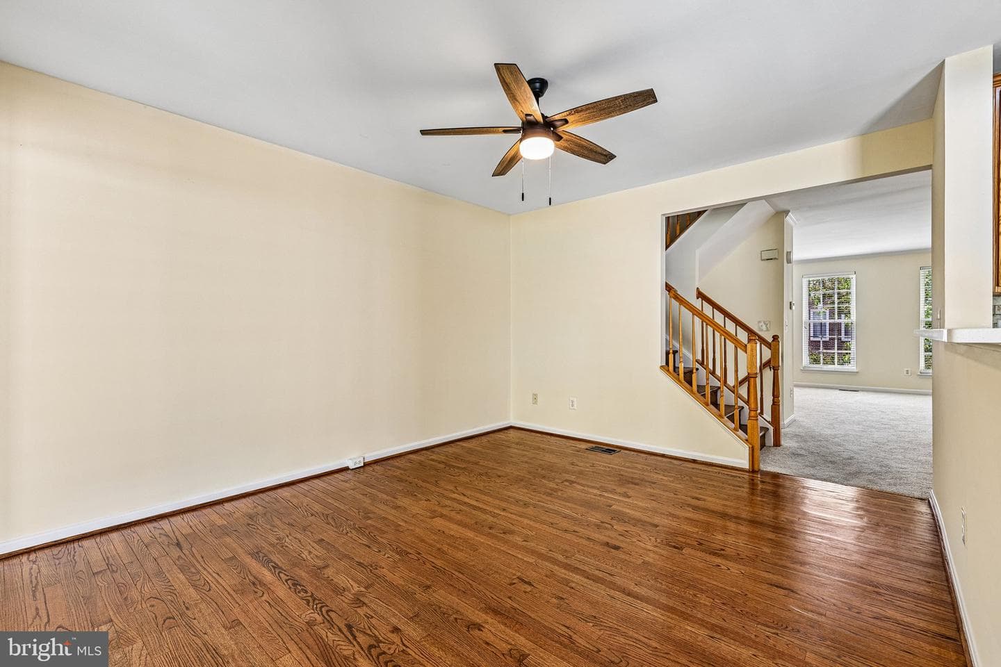 26071 Nimbleton Square photo 12