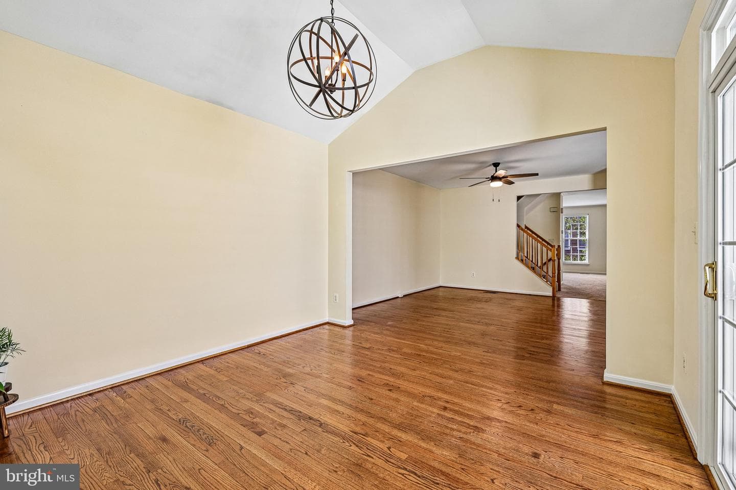 26071 Nimbleton Square photo 13