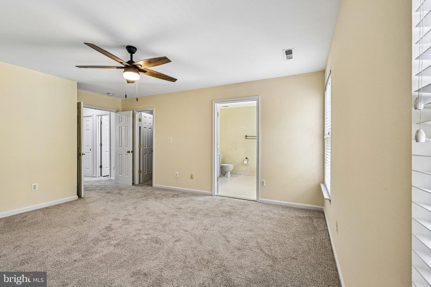 26071 Nimbleton Square photo 26