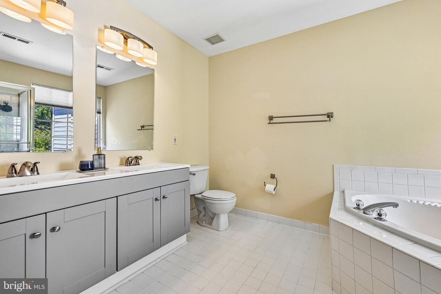 26071 Nimbleton Square photo 29