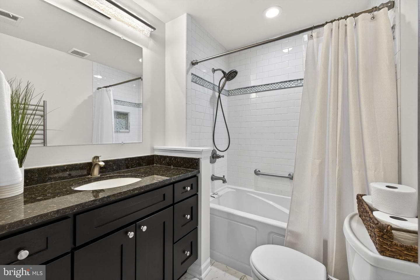 34 Linden Hill Way SW photo 52