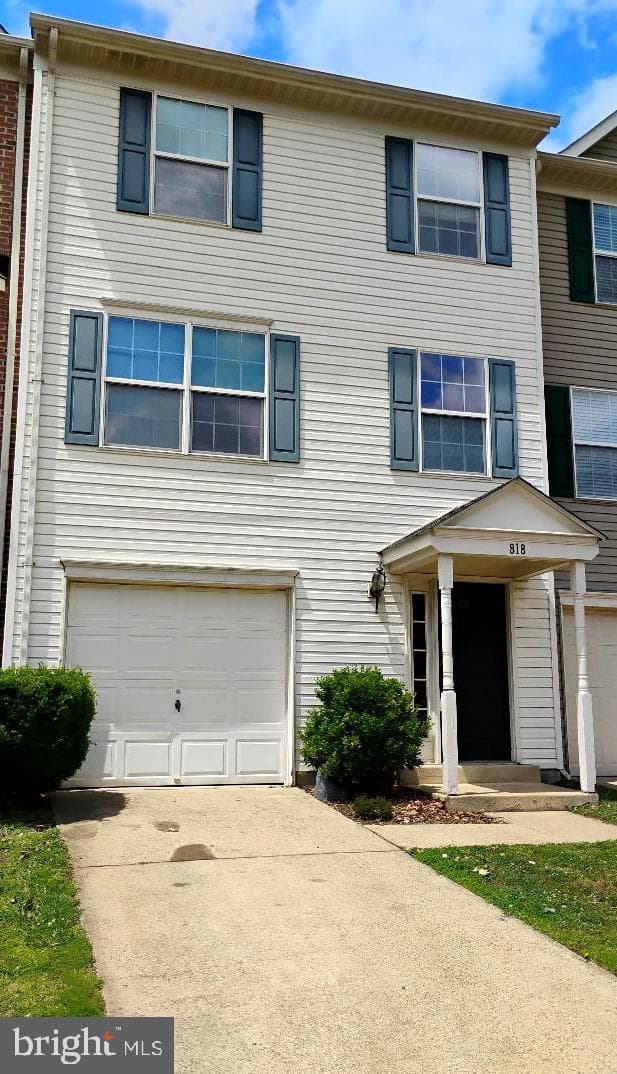 818 Vanderbilt Terrace SE