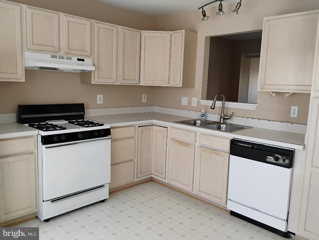 818 Vanderbilt Terrace SE photo 8