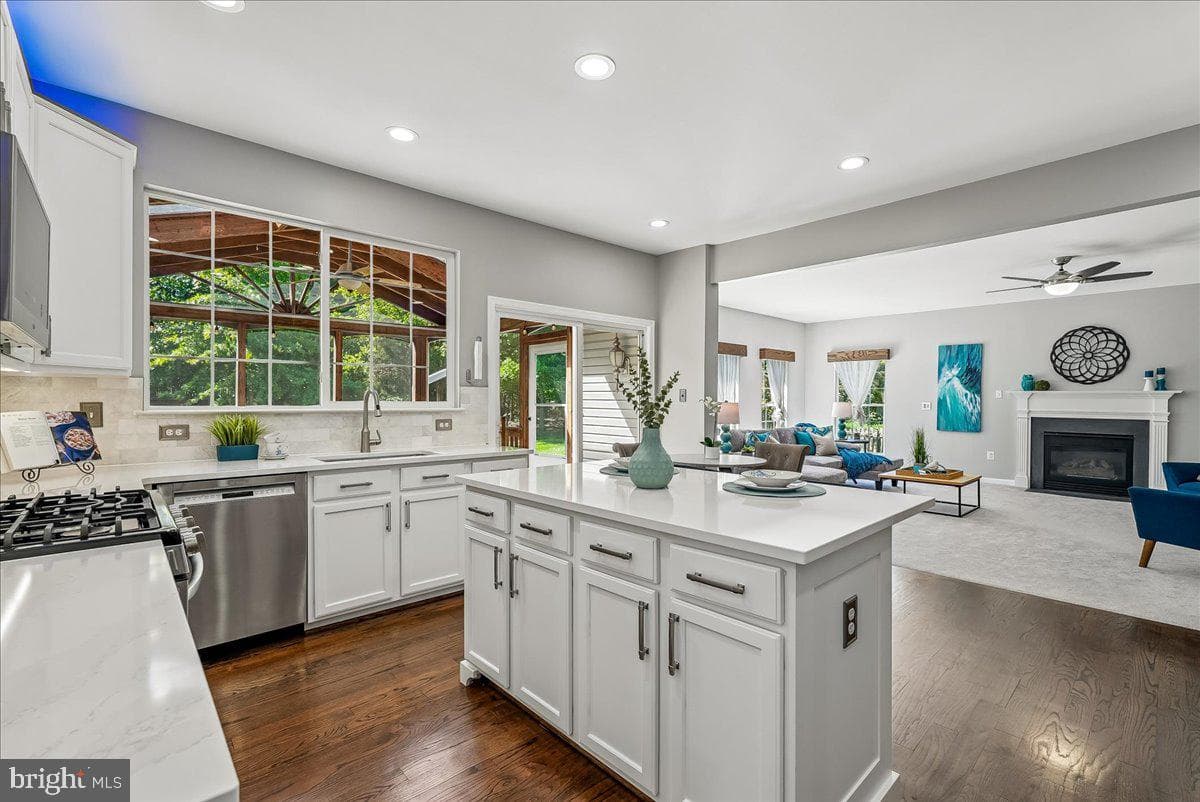 42820 Crossbow Court photo 12